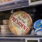 Reyes del queso entran al club de multimillonarios de Francia