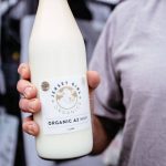 Glass milk bottles making comeback as more Kiwis turn their backs on plastic 1