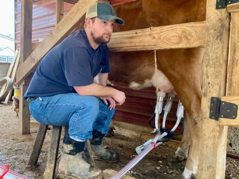 Alabaster farm adds raw pet milk to product line