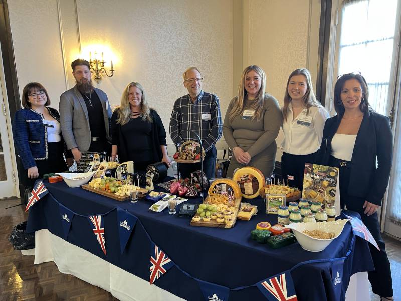 Marie Lemieux, PAA Advisory; Alex Buhler, Costco Canada, and Tree of Life team Kara Penning, David Hazzard, Jennifer Dalimonte, Jacyln Vanderdoelen, and Anabela Neves.