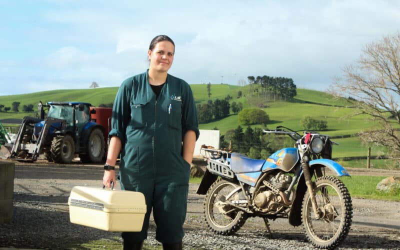 Artificial breeding techs are vital to future of the national herd