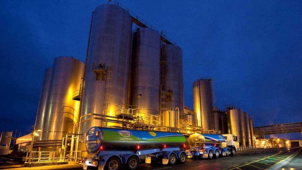 Fonterra cuts this season's milk price, announces lower price for next season