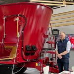 German feed mixer maker sets sights on Canadian dairies