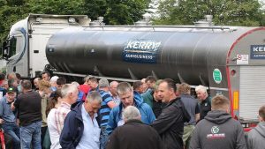 Kerry Group suppliers 'continuing the campaign' for increased milk price with protest in Tralee