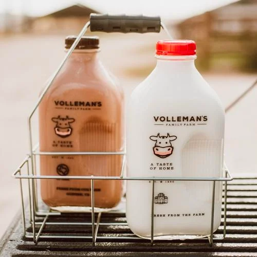 A Texas dairy farm is bringing some nostalgia to the East Texas area by reintroducing glass bottle milk. Volleman’s Family Farm, located approximately 230 miles west of Tyler in Gustine, is now offering its glass bottle milk in both Smith and Gregg county businesses.Courtesy