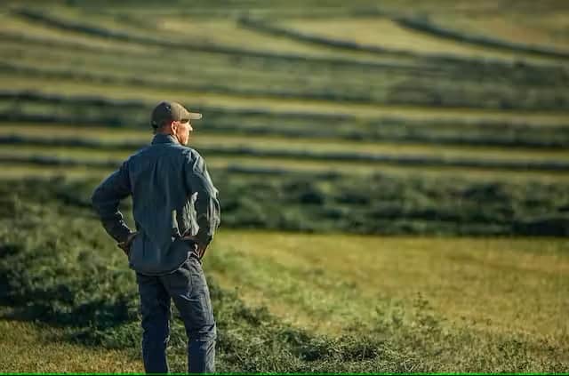 America’s farmers are getting older, and young people aren’t rushing to join them