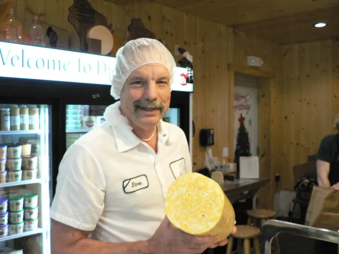 Wisconsin cheese is sure to please during the holidays