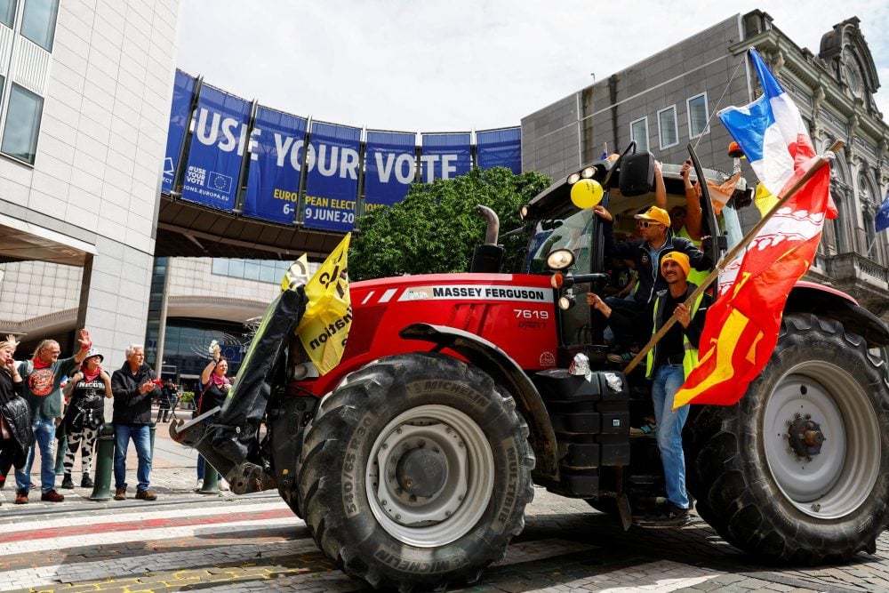 European farmers protest in Brussels ahead of elections