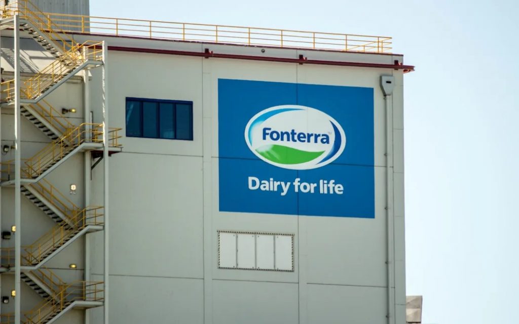 Fonterra proposes job cuts, outsourcing labor from overseas