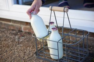 APCO-awards-dairy-supplier-with-‘Leading-sustainability-status - milk