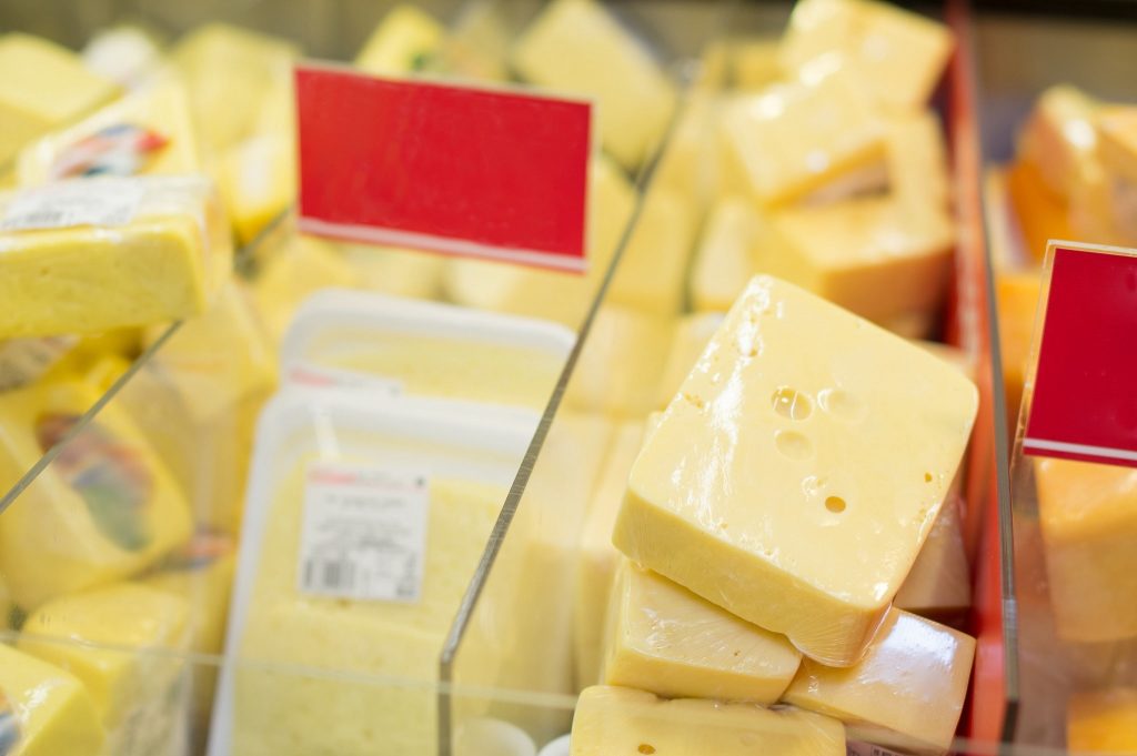 EU dairy companies react to China's anti-subsidy probe on dairy imports