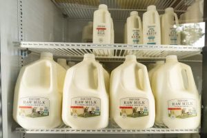 Questions follow massive recall of California raw milk after bird flu testing