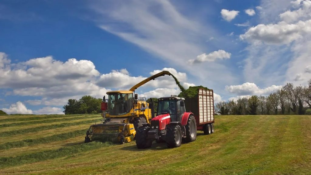 Thousands oppose tax changes for farmers