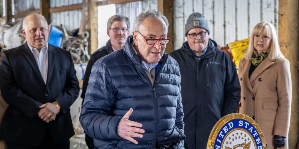 Schumer visits Casler Farm to promote importance of Dairy Margin Coverage Program