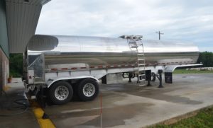 Milk Semi Tank Trailer (Wyatt Bechtel)