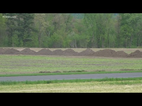 Somers residents push back against dairy farm's proposed 'manure lagoon