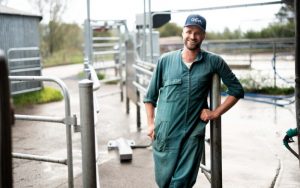 AI Revolutionizes Organic Dairy Farmers Vouch for New Teat Sprayer