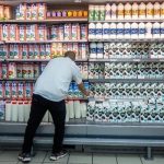 Israel Slashes Milk Tariff to Avert Shortage
